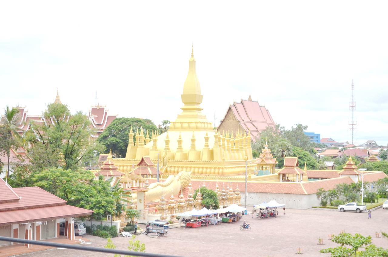 Thatluangview Hotel Vientiane Exteriér fotografie